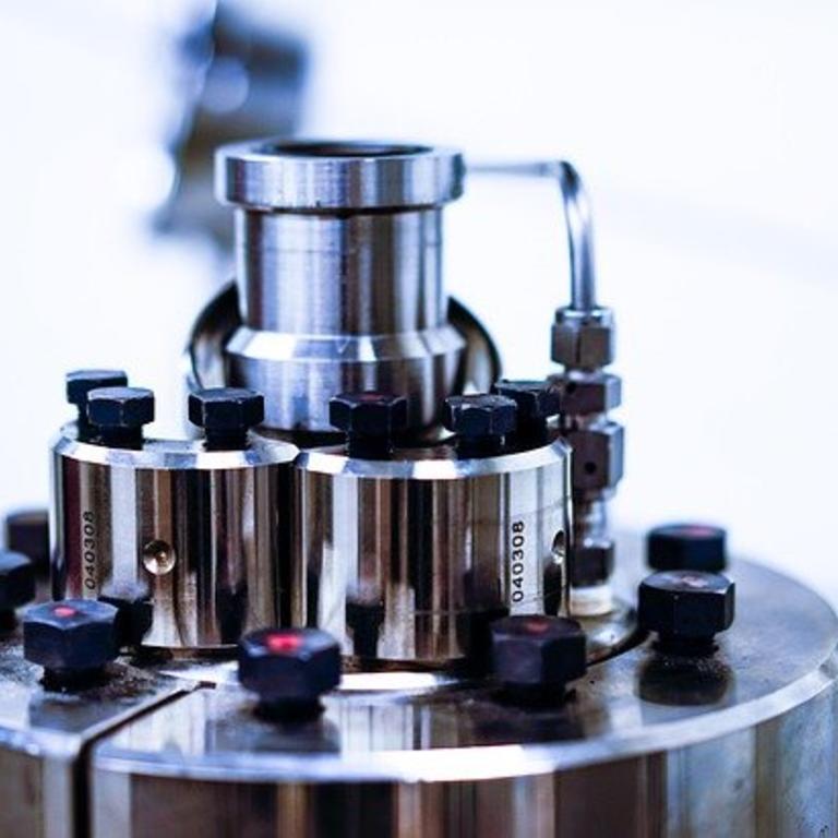 http://pixabay-com-s.njmu.s5.bt8.net/photos/mechanical-hardware-lab-engineering-1825278/